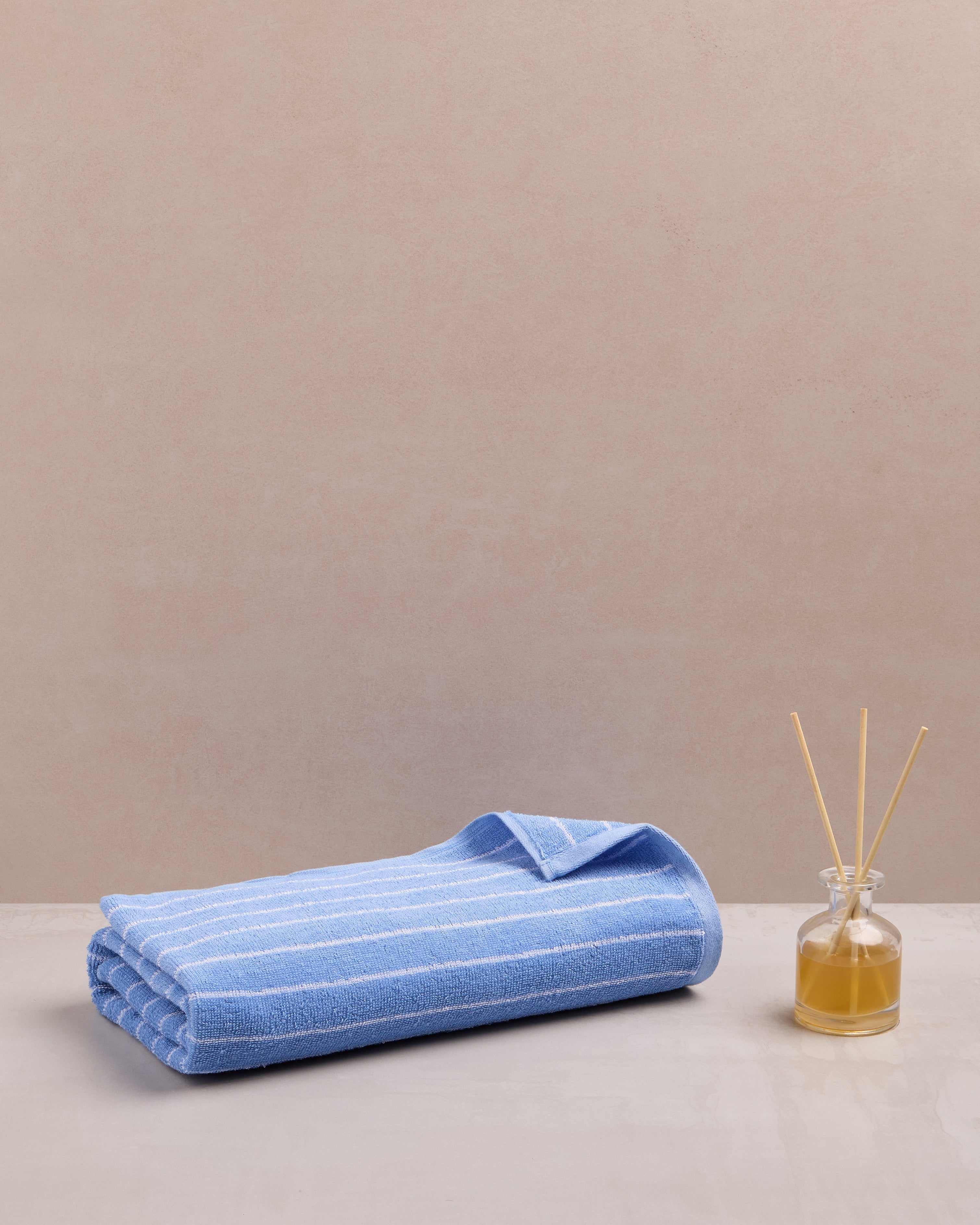 Elite Pin Stripe | Bath Towel | 350 GSM | Island Blue