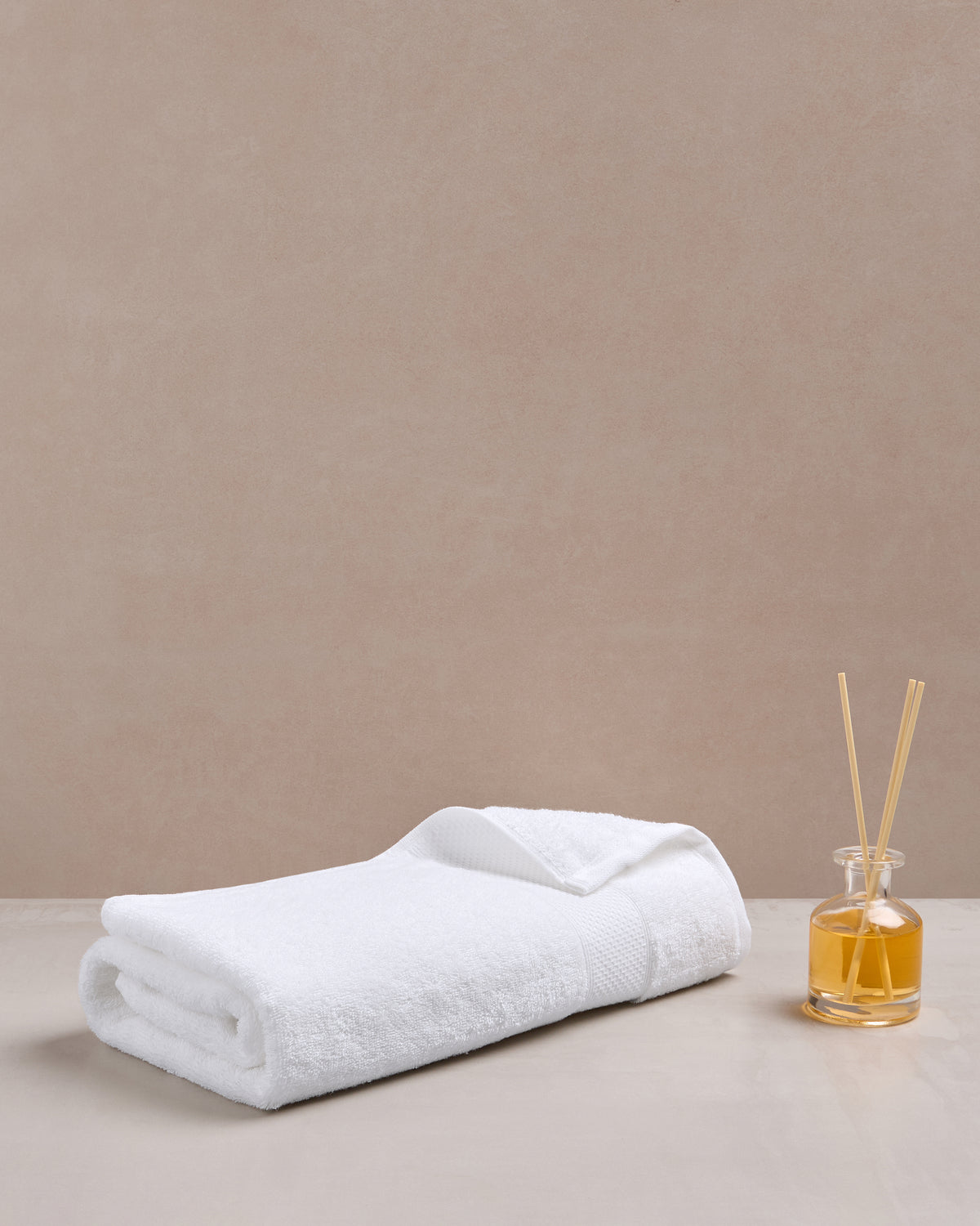 The Elite Collection | Small Bath Towel | 450 GSM | Star White
