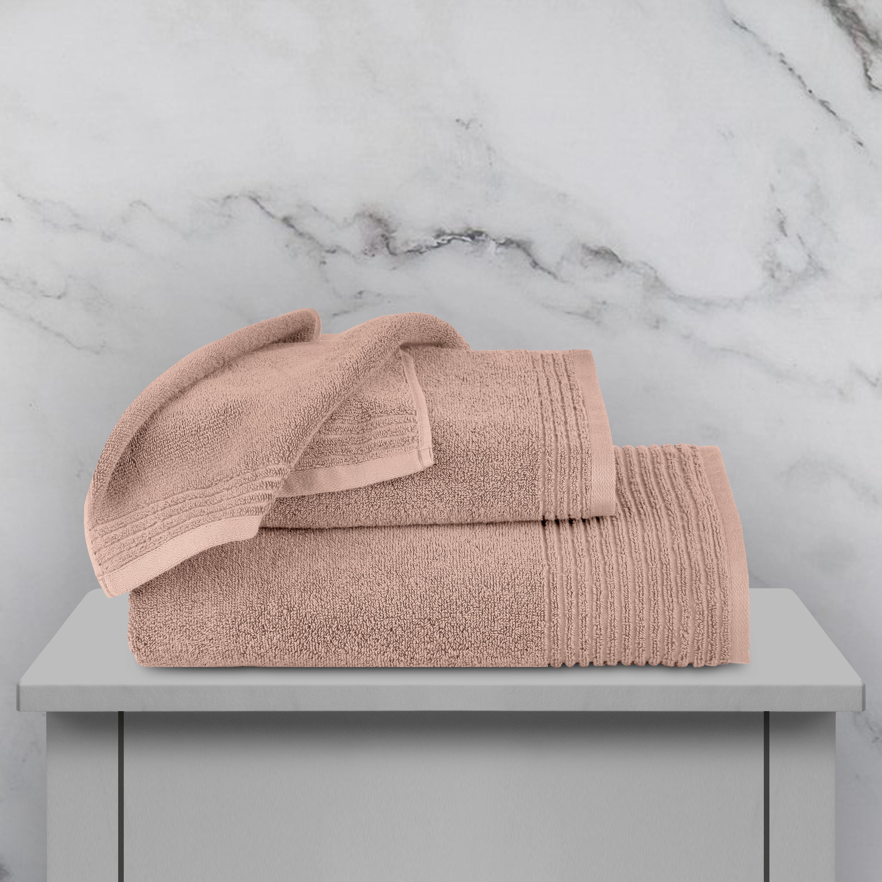 Gold Collection, Lush Spa | Bath Towel | 600 GSM - Creamy Rose by Himeya