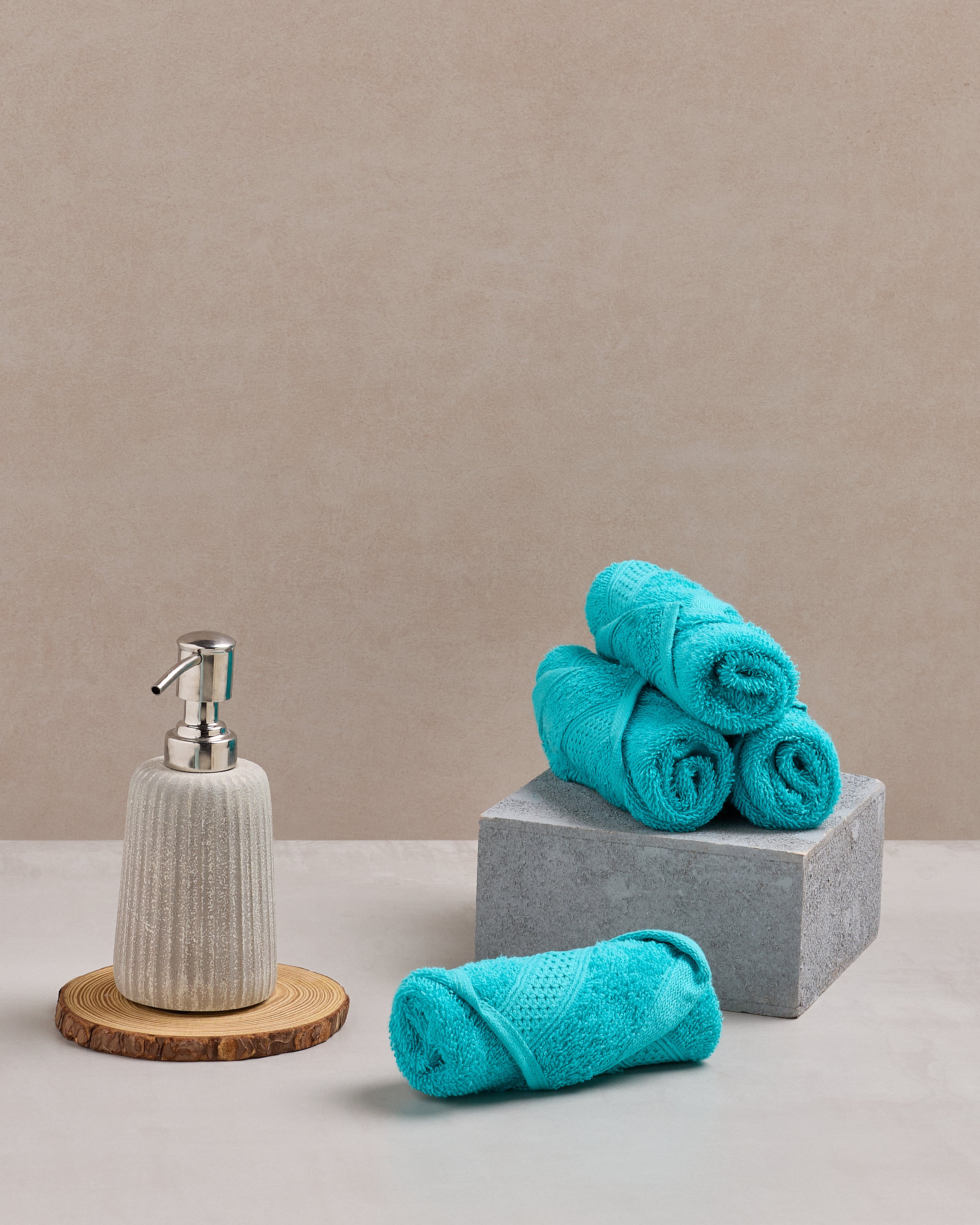 The Elite Collection | Face Towel | 450 GSM Pack of 4 | Turquoise