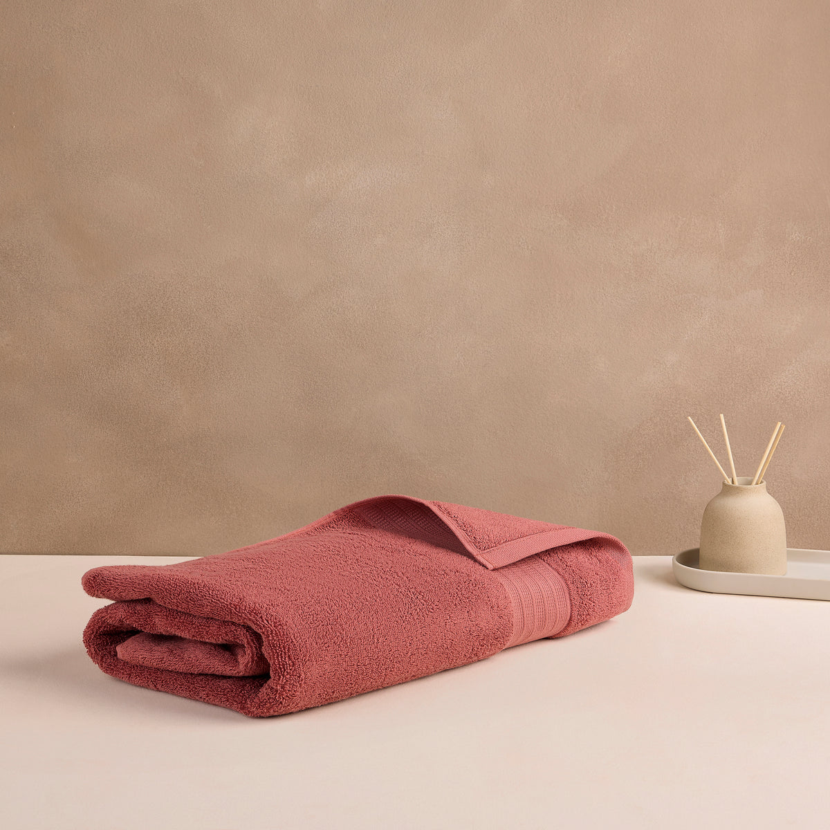 Elite Collection | Bath Towel | 500 GSM | Red