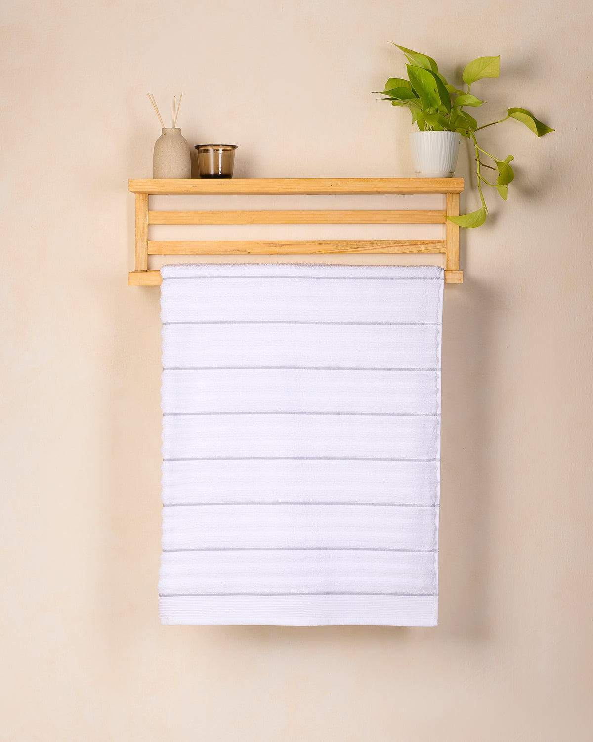 Elite Collection | Bath Towel | 550 GSM | Star White by Himeya