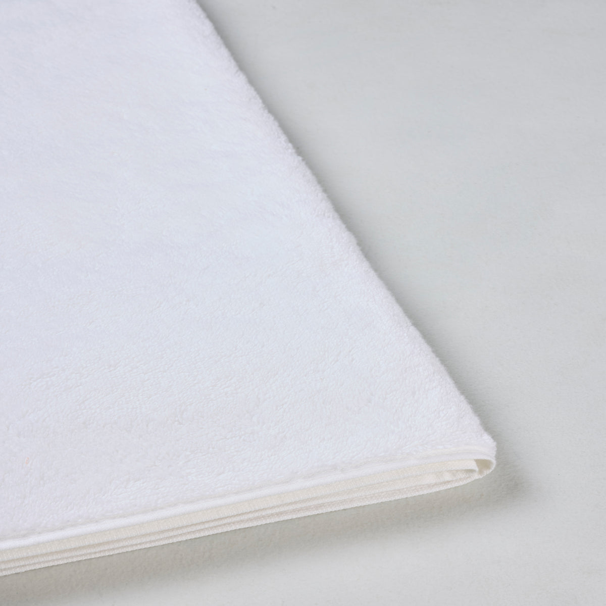Gold Collection | Bath Towel | 600 GSM | Bright White