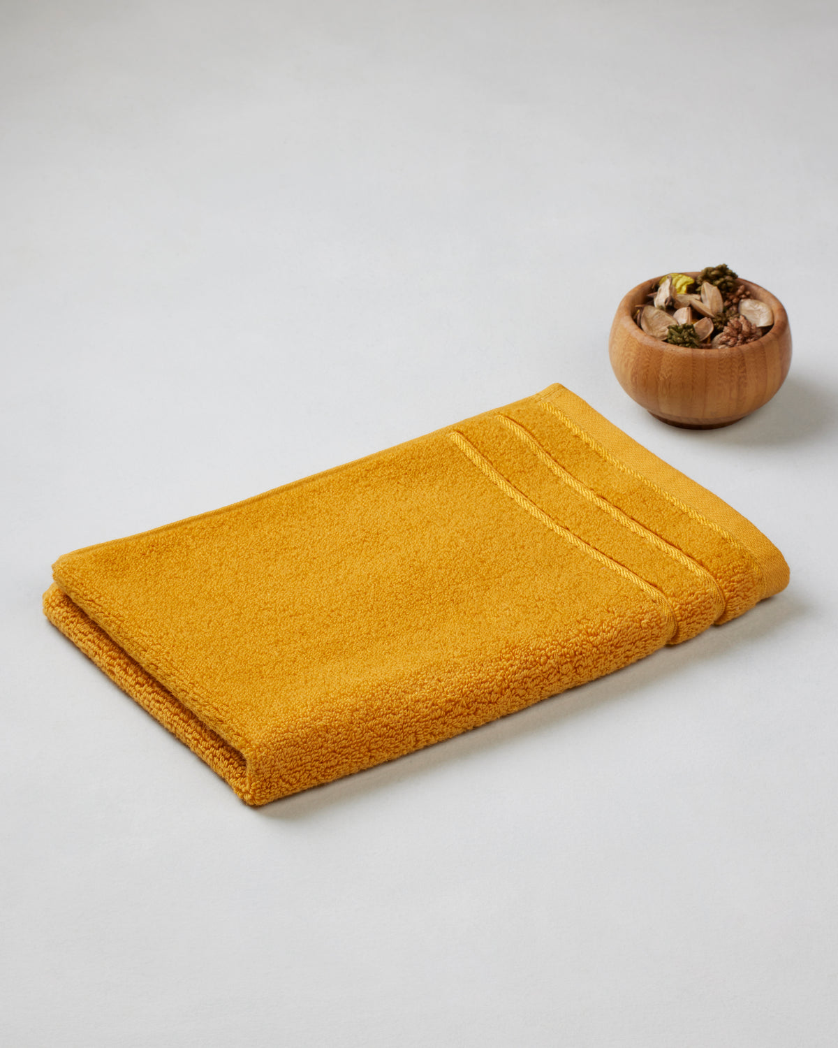 Gold Collection | Face Towel | 650 GSM | Yellow