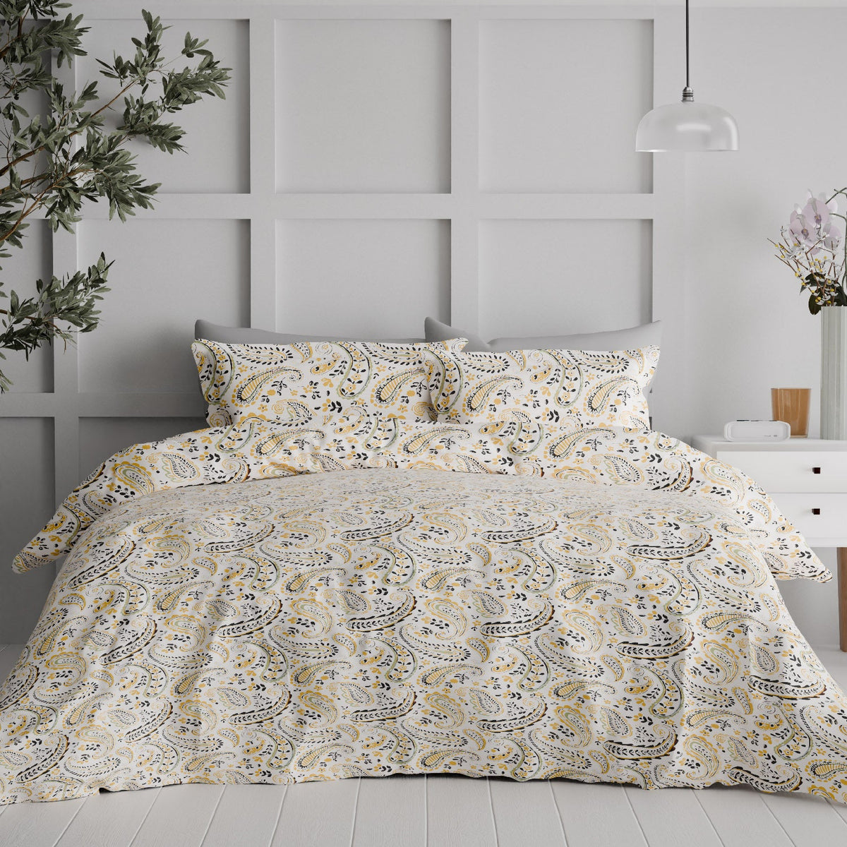The Comfort Collection | Printed King Bedsheet Set | 144 TC Cotton | Chrome Yellow