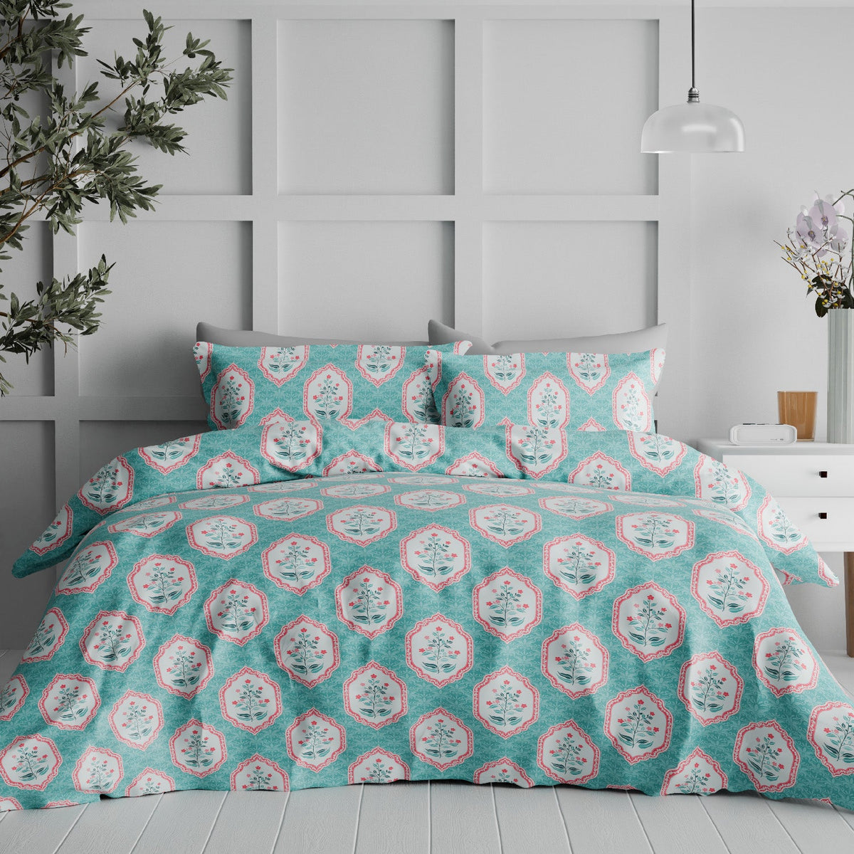 The Comfort Collection | Printed King Bedsheet Set | 144 TC Cotton | Gold
