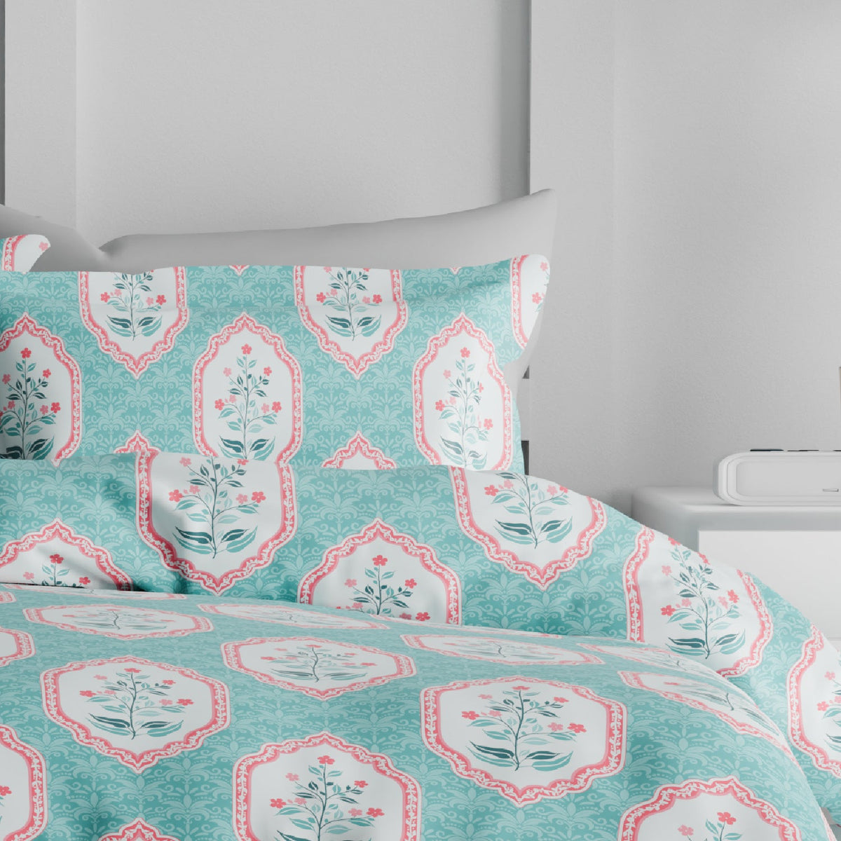 The Comfort Collection | Printed King Bedsheet Set | 144 TC Cotton | Gold