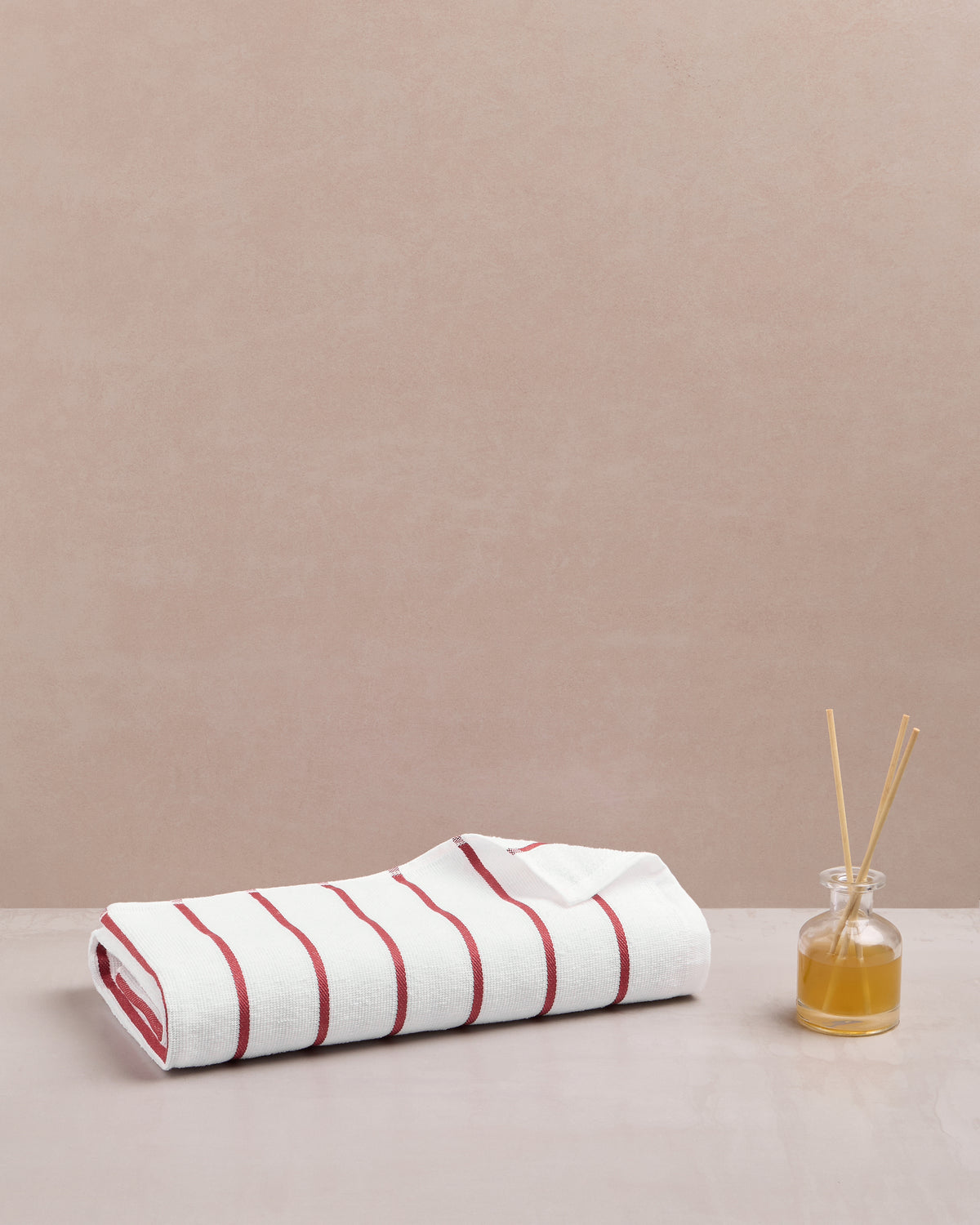 The Comfort Collection | Bath Towel | 300 GSM 100% Cotton | Chili Red